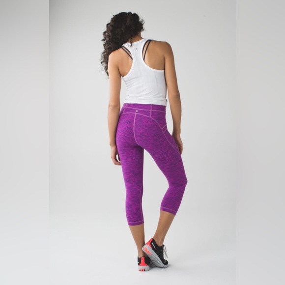 Lululemon | Free Flow Crop - Picture 2 of 8